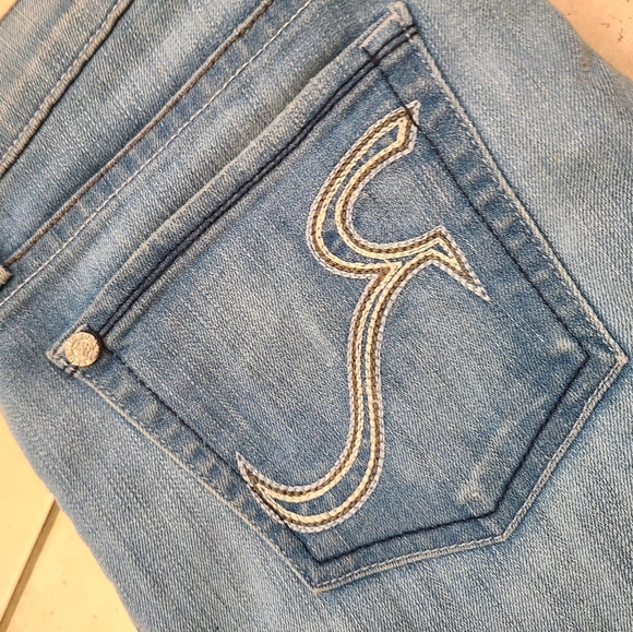 Rock and Republic Flare Jeans - Picture 7 of 9